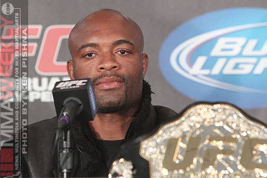 Anderson-Silva-UFC-126-Prefight_4795
