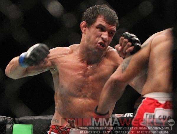 Aaron Simpson Considering Move to Welterweight