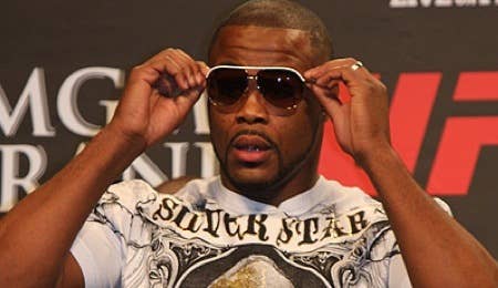 Rashad Evans Won’t Sit and Wait, But Title Picture Gets Muddied in the Meantime