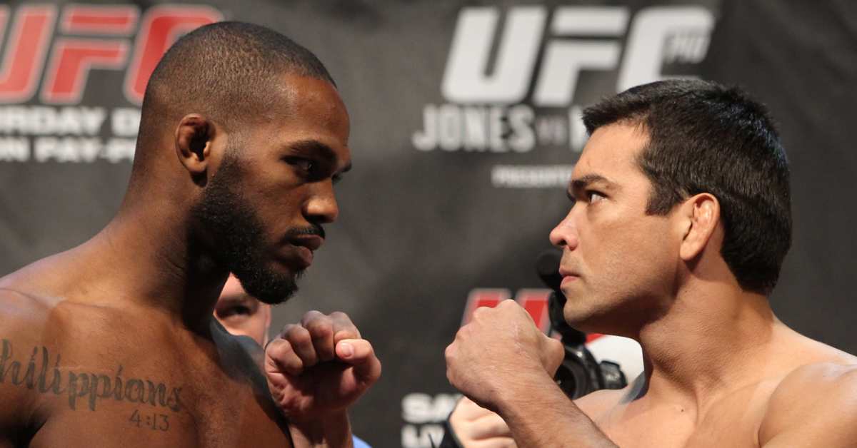 Watch Jon Jones choke out Lyoto Machida in his second UFC title defense