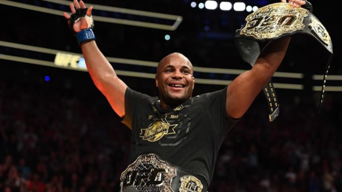Miocic cormier store live free