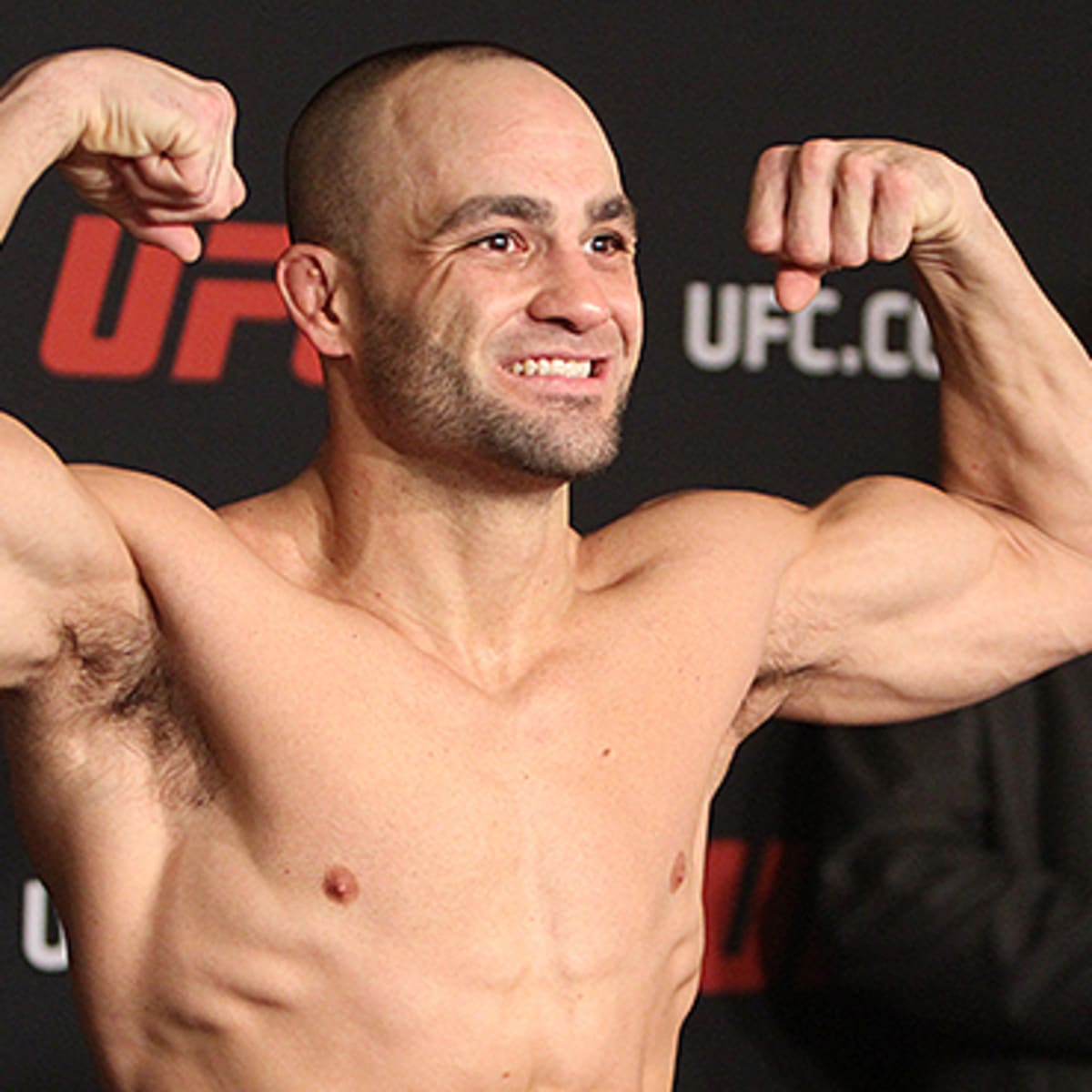 Eddie Alvarez Flattens Justin Gaethje in All Out War UFC 218