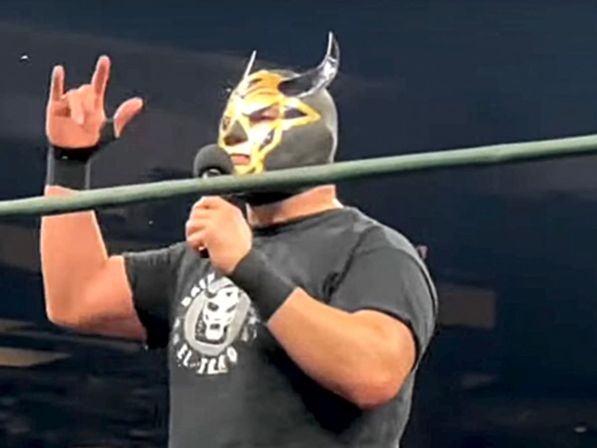 Cain velasquez sales wrestling