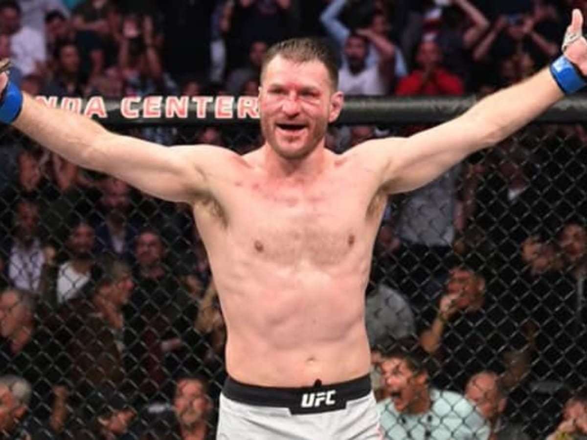 Watch Stipe Miocic take the belt back from Daniel Cormier in their