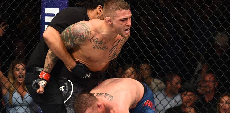 Gant Encadré Signé Dustin Poirier UFC - Avec Certificat JSA - Authentique - Photo Justin Gaethje