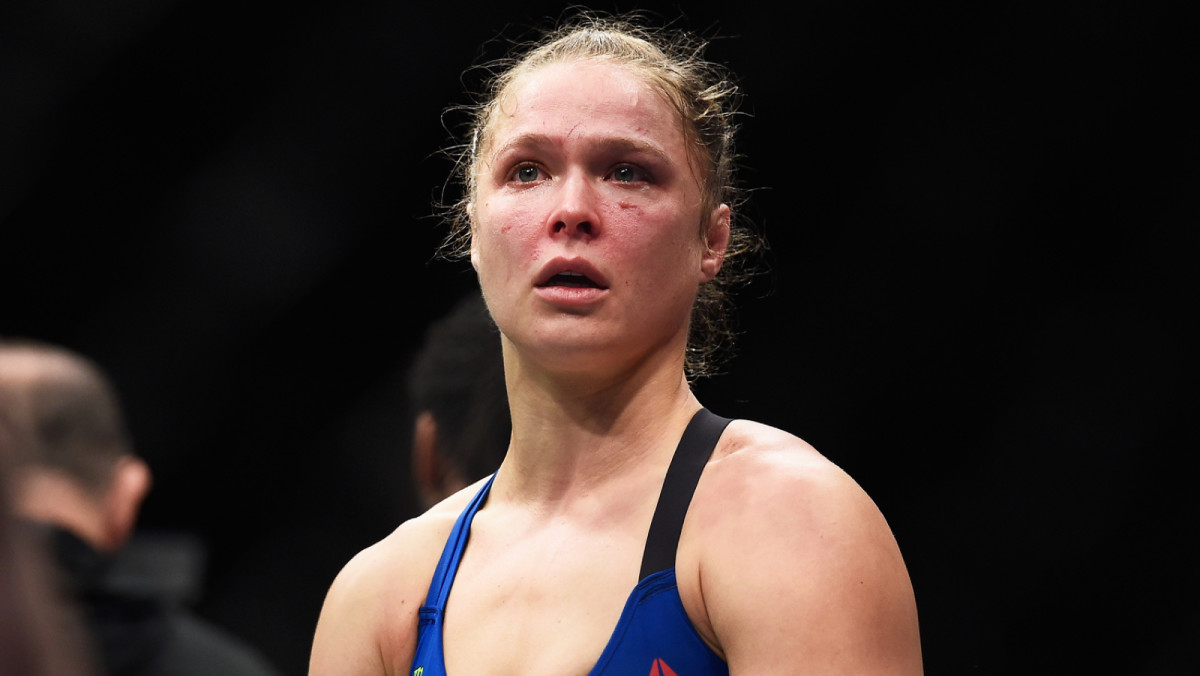 Former UFC commentator goes off on 'victim' Ronda Rousey