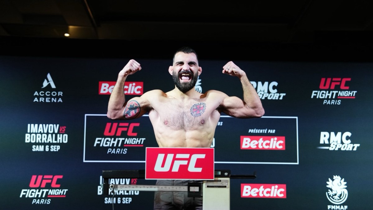 Benoit Saint Denis taps out Maurício Ruffy in UFC Paris co-main event