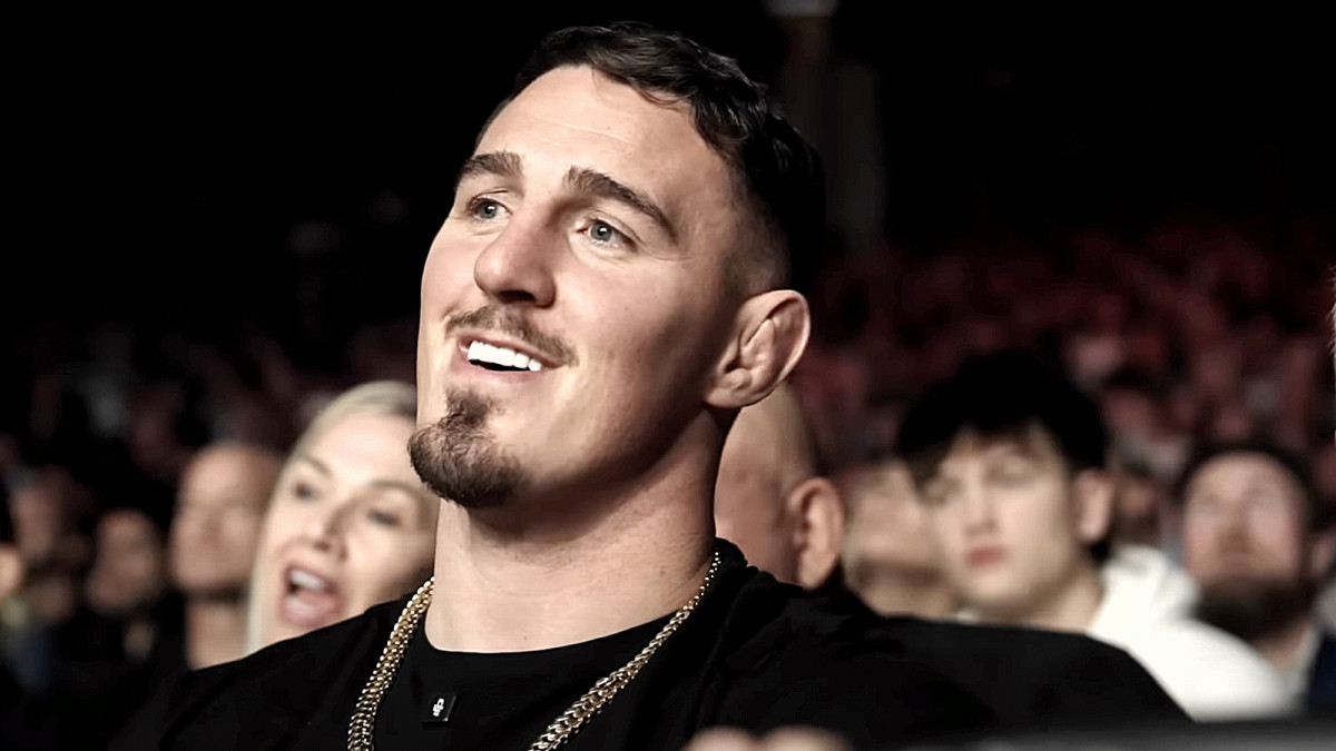 Tom Aspinall reacts to Magomed Ankalaev defeating Alex Pereira, calls for rematch