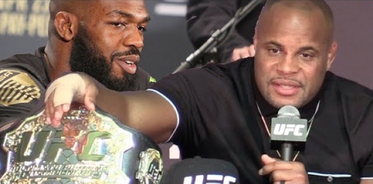 Daniel Cormier Jon Jones is not afraid, this is a public negotiation UFC and Daniel Cormier Jon Jones is not afraid, this is a public negotiation UFC and