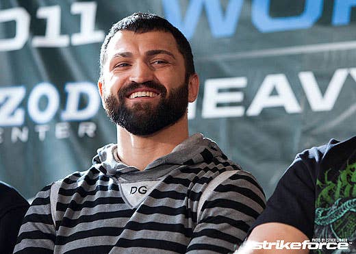 Carte De Trading MMA Andrei Arlovski - Custom Strikeforce Throwback Rookie - 2021