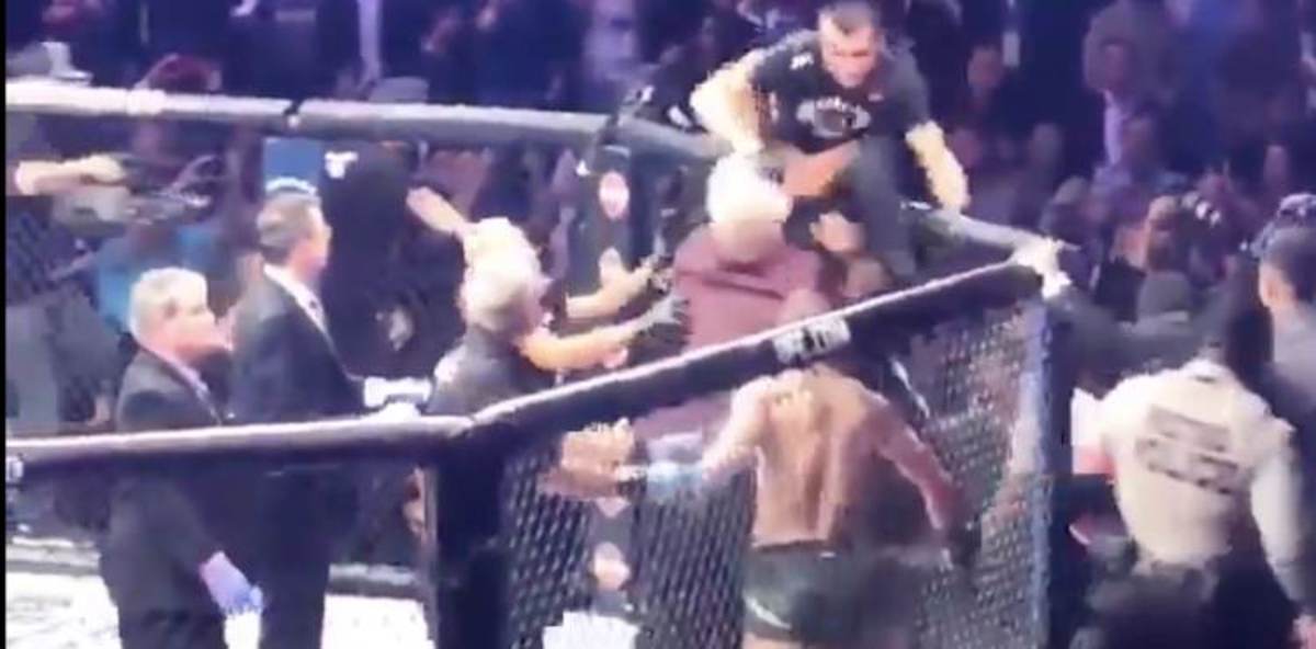 Watch wrestling hotsell ufc 229