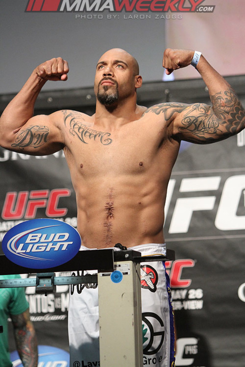 Lavar Johnson Receives Nine-Month Suspension; UFC Drops Him - MMAWeekly.com  | UFC and MMA News, Results, Rumors, and Videos, image size:800x1200