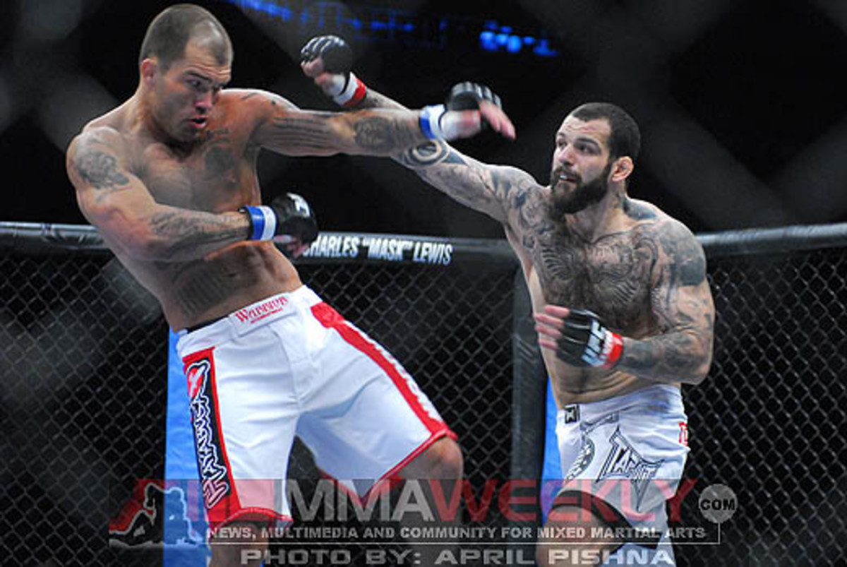 UFC On Versus Results, PlayByPlay & Pics UFC and