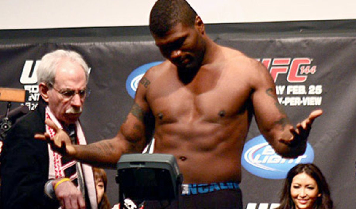 Quinton 'Rampage' Jackson Says Training Injury Led to Missing Weight