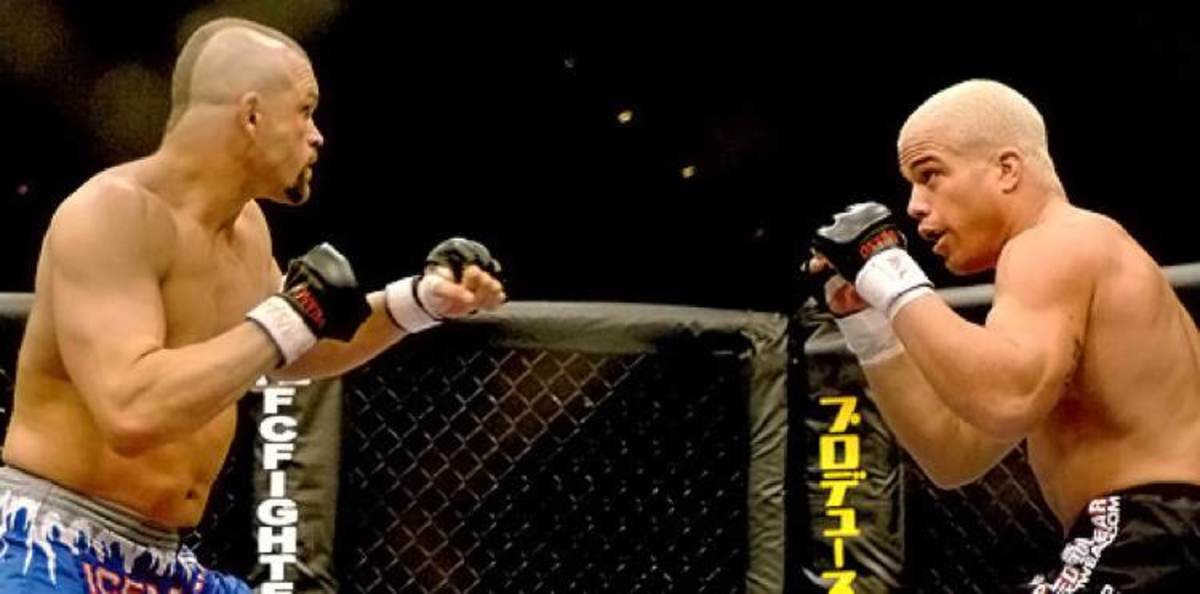 Liddell vs ortiz 2 on sale