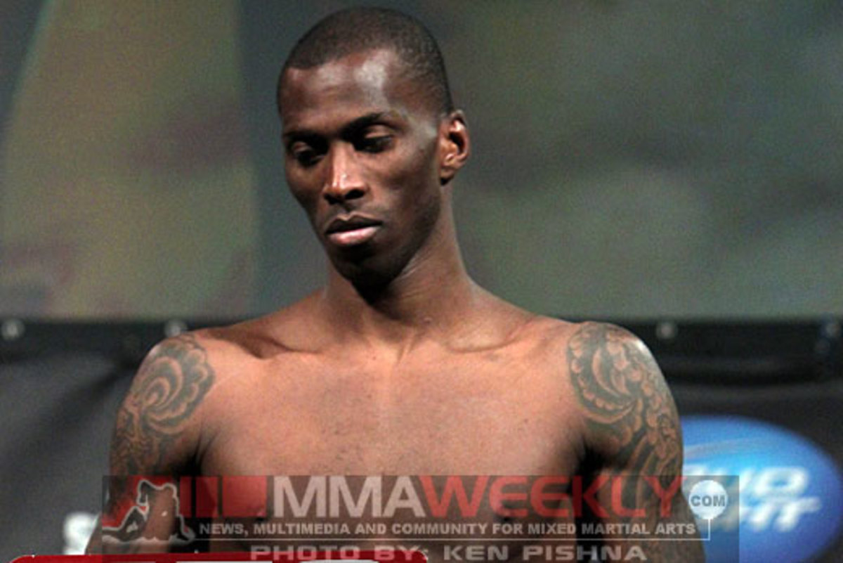 Anthony Njokuani Meets Paul Taylor in Battle of Knockout Artists at UFC 138