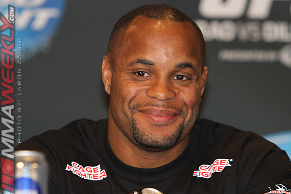 Daniel Cormier Opts for Knee Surgery, Still Hopes to Fight Jones