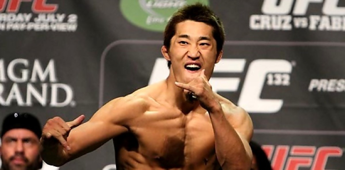 Check Out Dong Hyun Kim's Elbow from Hell in the UFC Knockout of the