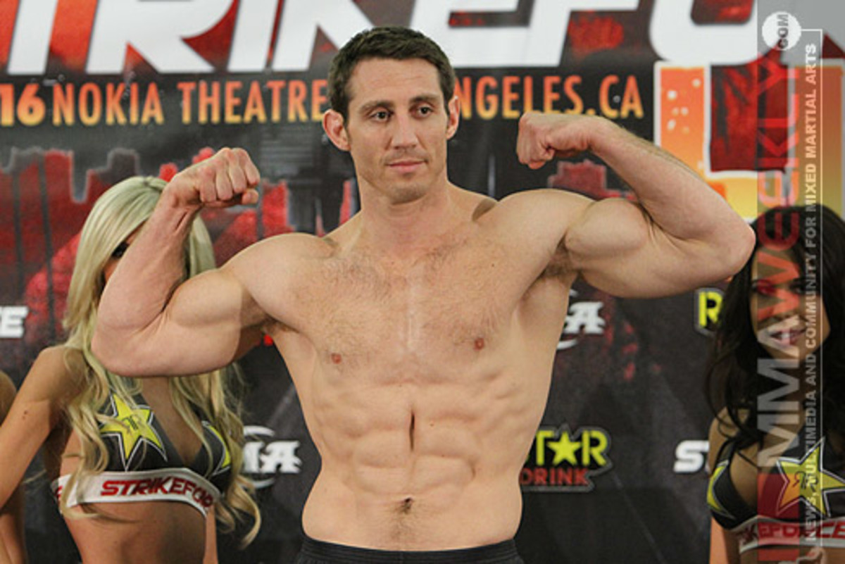 Tim Kennedy vs. Melvin Manhoef Official for Strikeforce in Ohio March 5