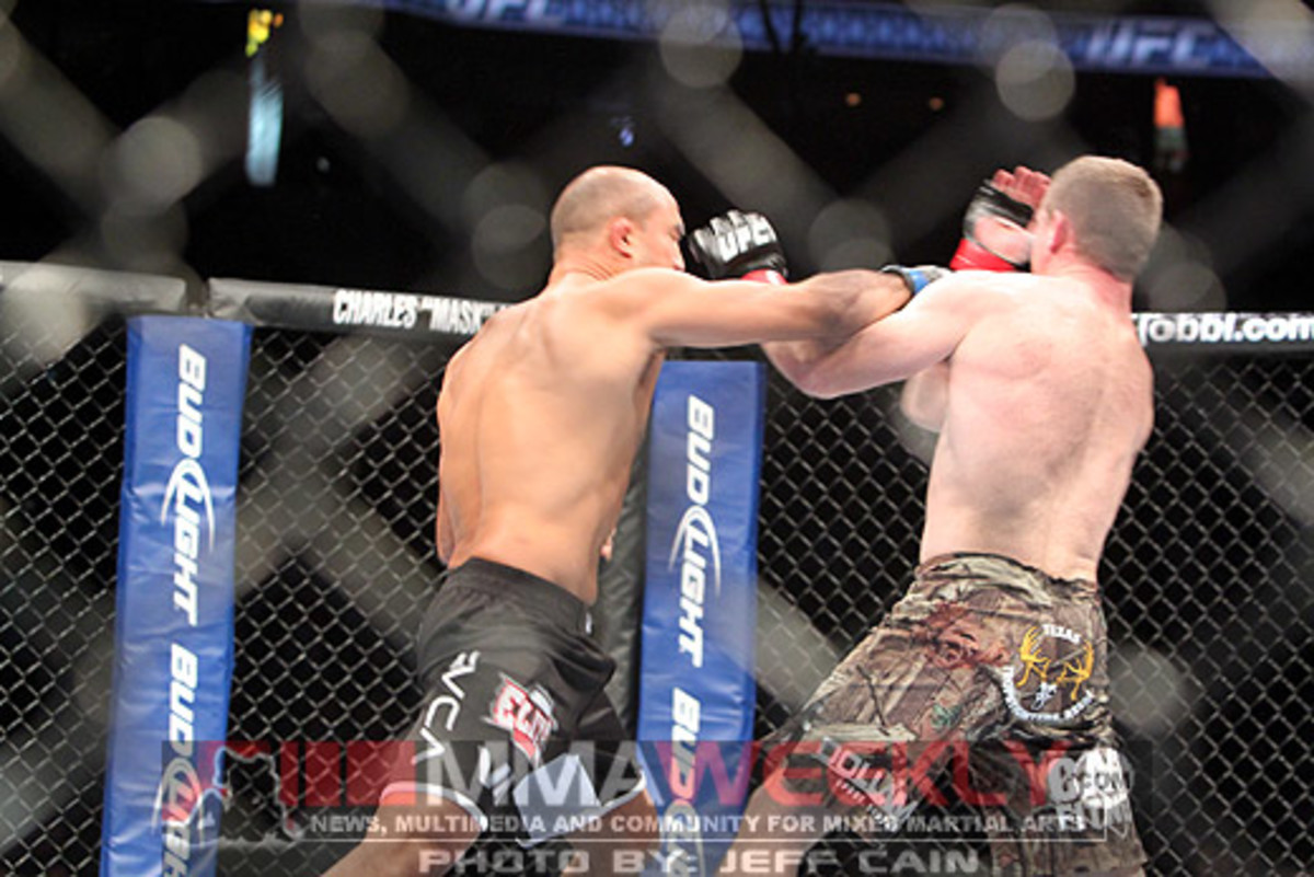 BJ Penn knocking out Matt Hughes at UFC 123