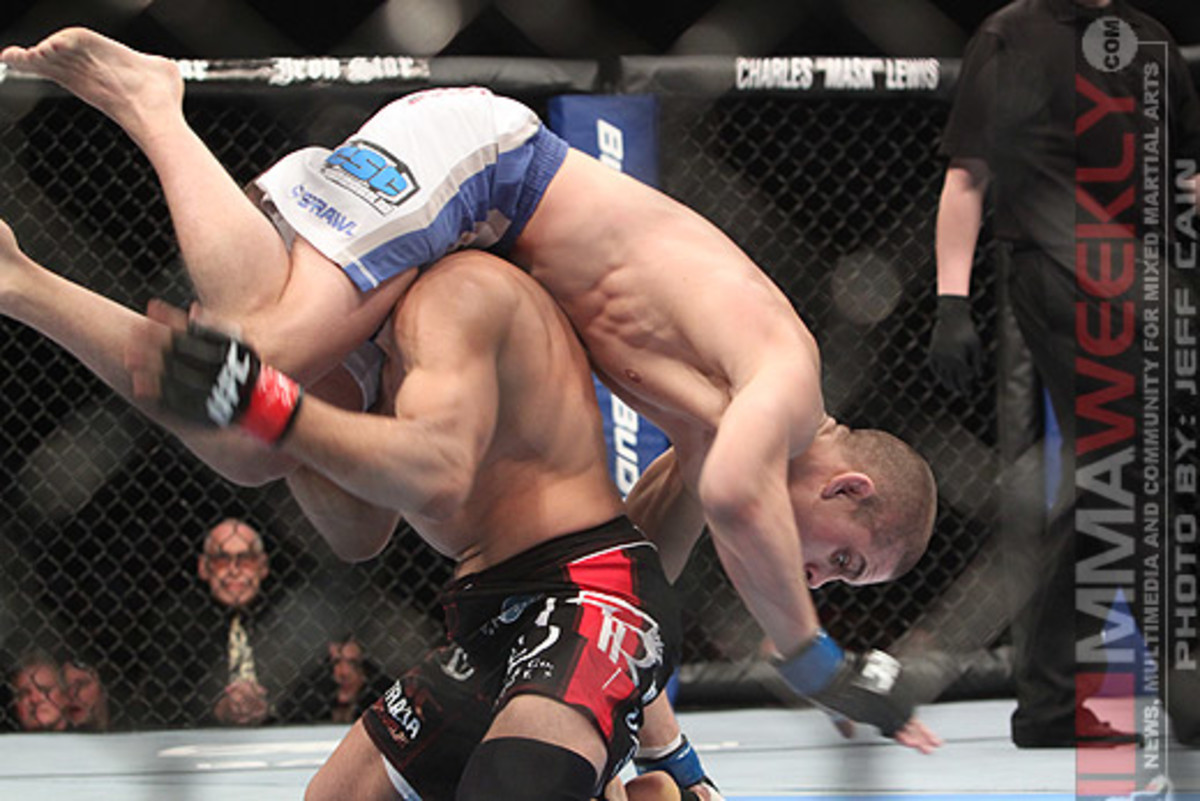 George Sotiropoulos Dan Lauzon UFC 123