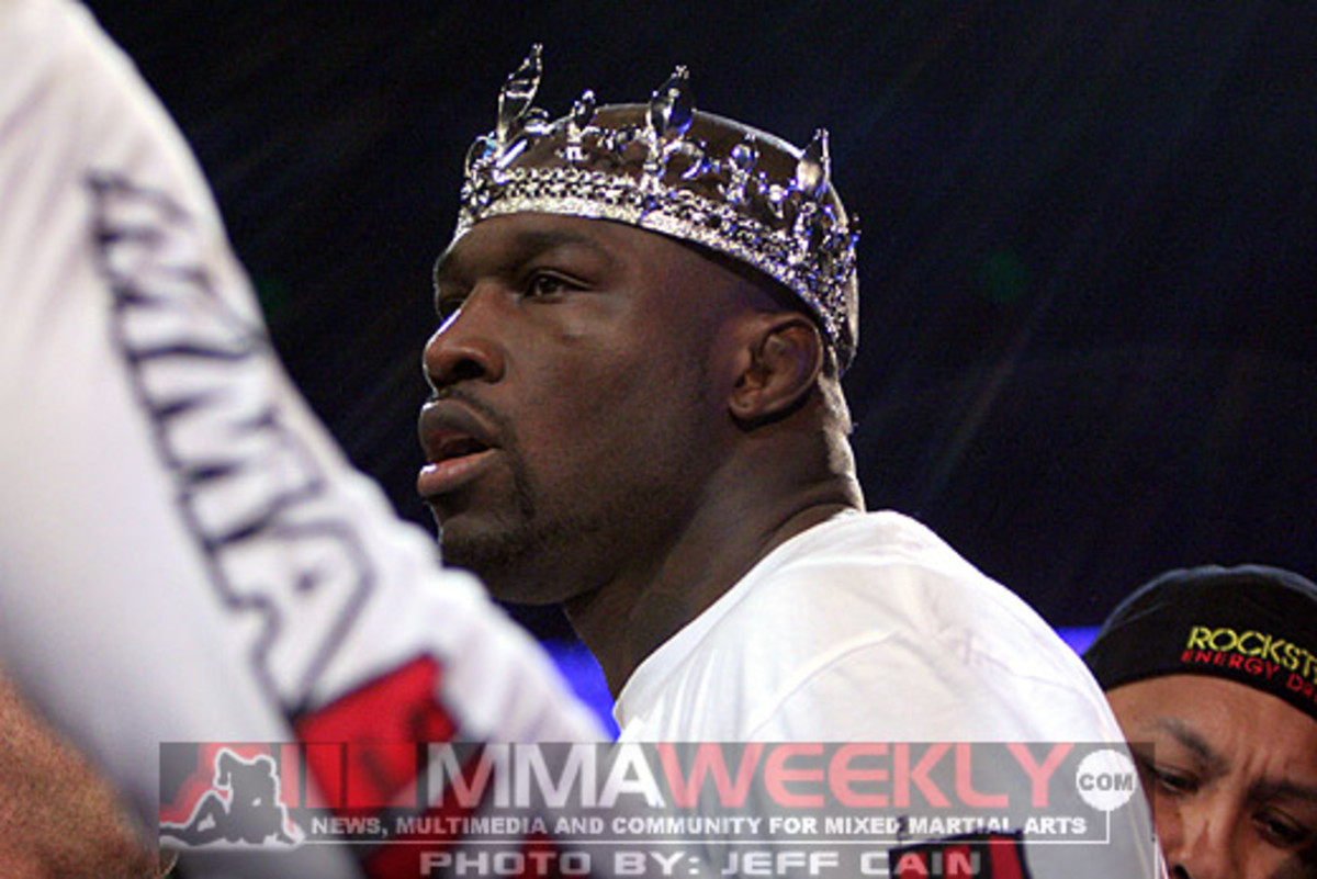 Muhammed "King Mo" Lawal Signs with Bellator and Will Also Pro Wrestle